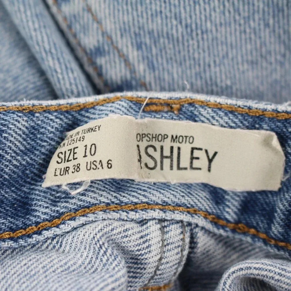 ASHLEY - Picture 3 of 3